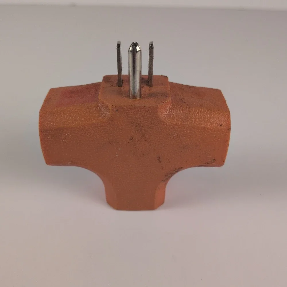 3-Way Plug Litesun Brand LT-8A